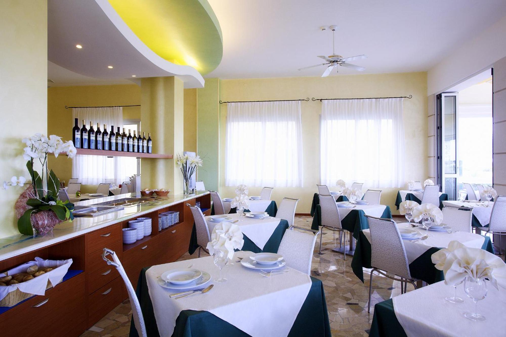 Hotel Eden Caorle Esterno foto